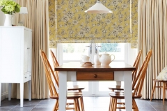 curtains-plain-fabric-and-patterned-roman-blinds